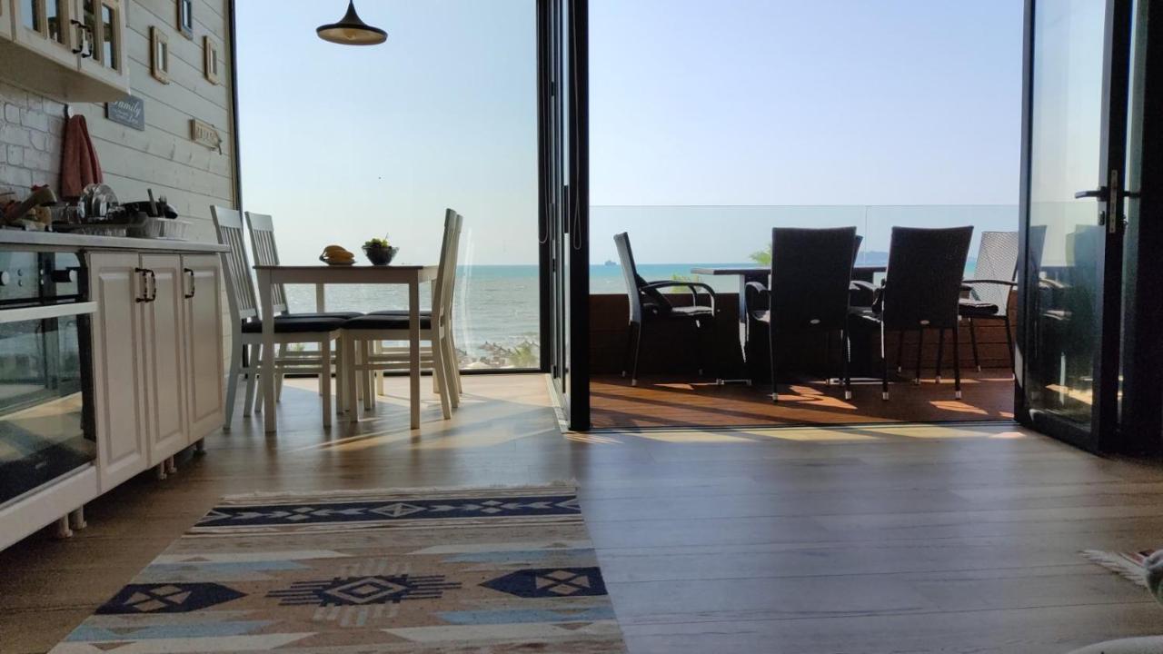 Luxury Beach Apartment In Qerret Golem  Zewnętrze zdjęcie