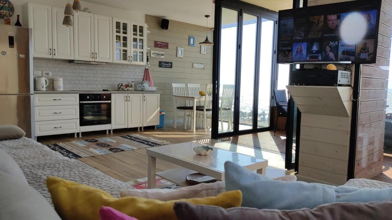 Luxury Beach Apartment In Qerret Golem  Zewnętrze zdjęcie